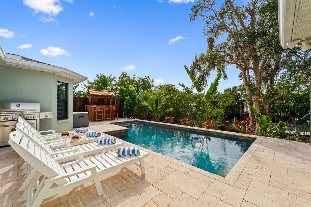 Hubbel Hideaway, Pool