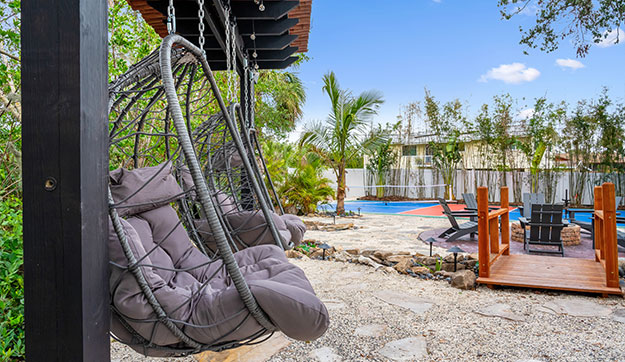 Lower_Slider_Florida